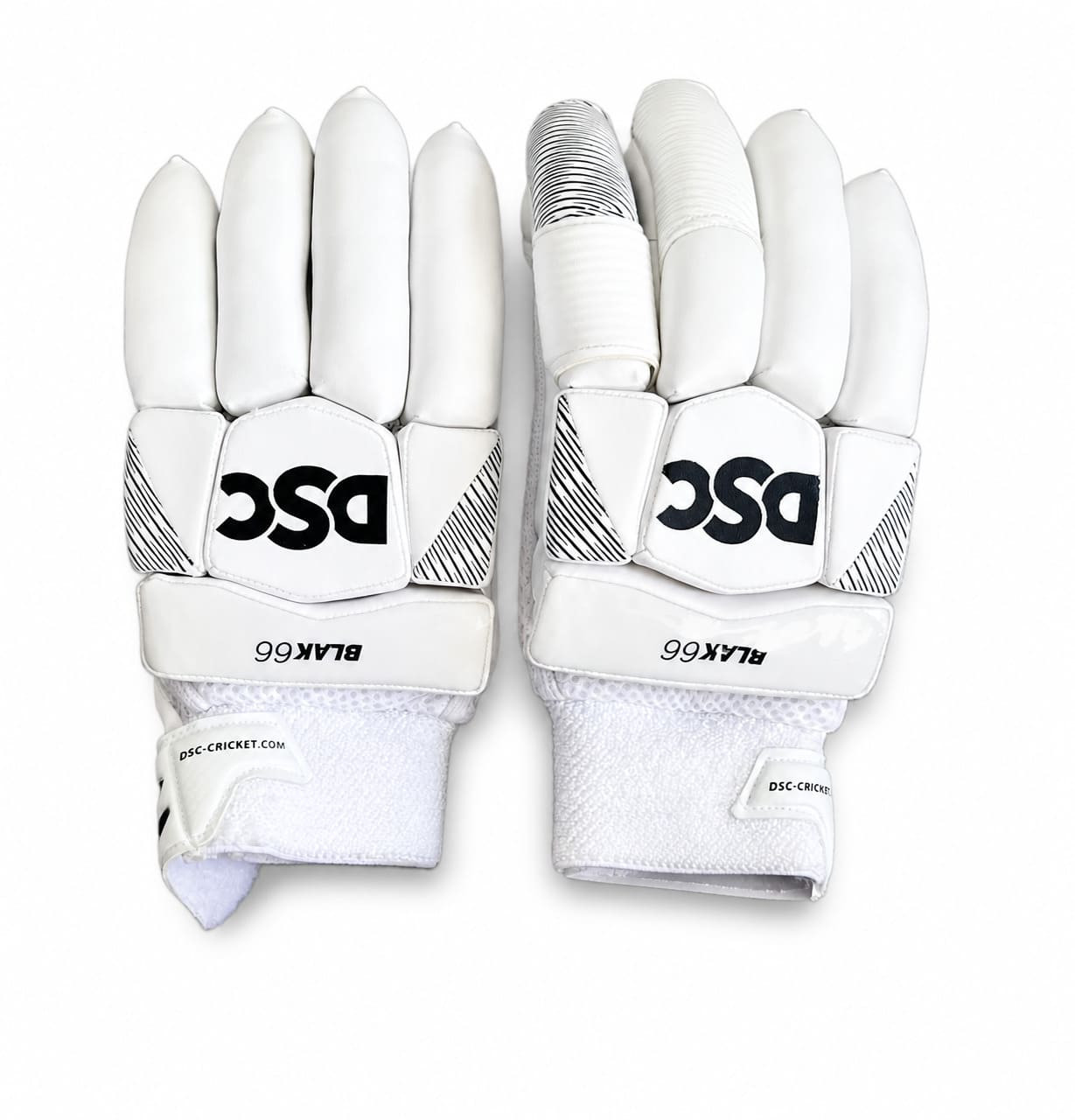 DSC Blak 66 Batting Gloves – Junior Size